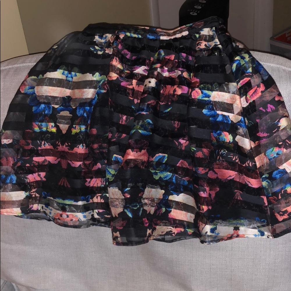 Xhilaration skirt